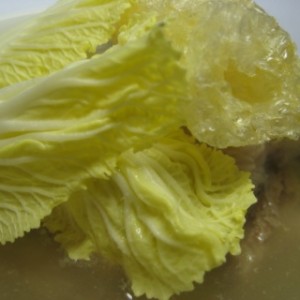 Long Cabbage Fish Maw Chicken Soup